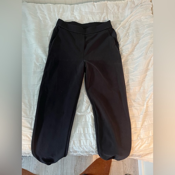 Lululemon - Sofstream pant - Picture 2 of 3